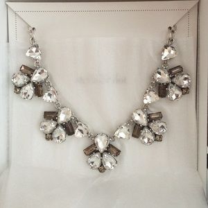 Stella & Dot Lila Necklace